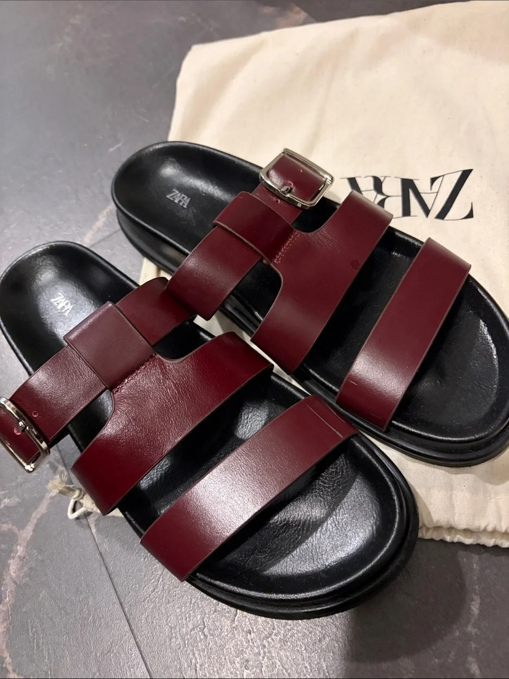 Zara Burgundy Red Flat Sandals with Leather Straps - Picture 2 of 4